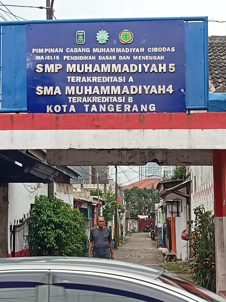 Guru SMP MUHAMMADIYAH 5 Kota Tangerang, Kompak Tahan SKL Murid yang Menunggak.