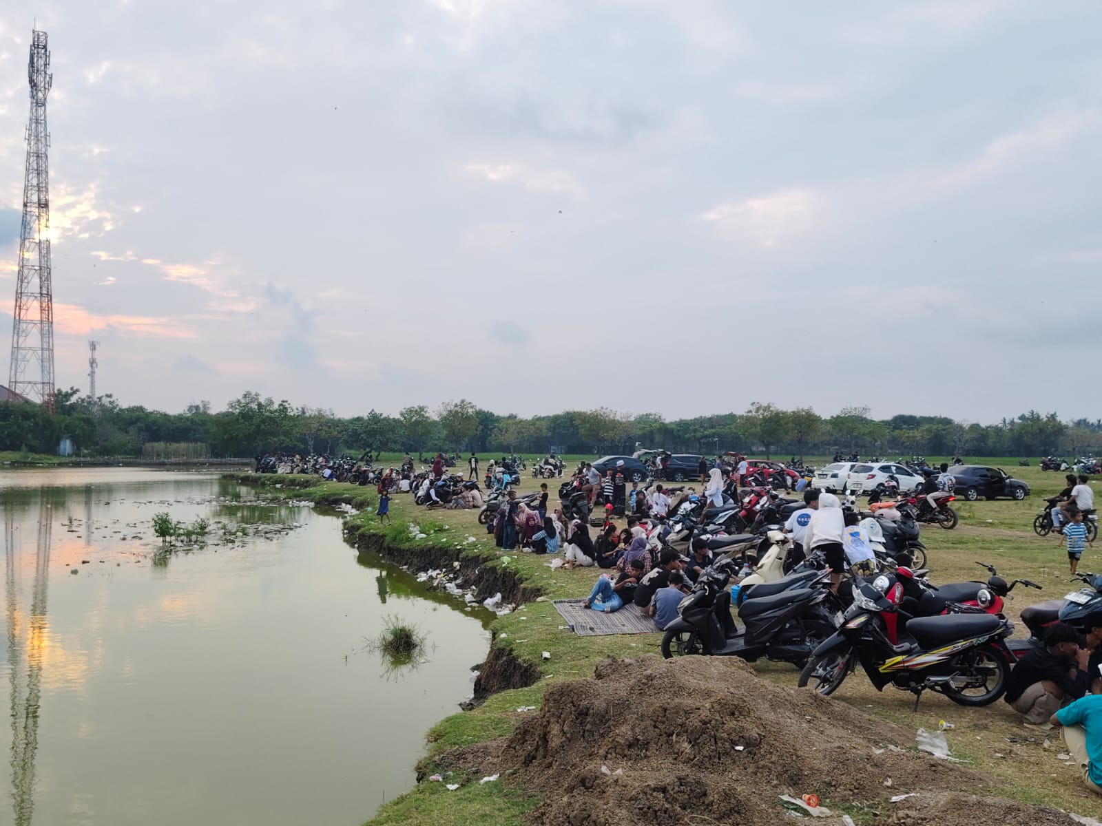 Dari Gembala Jadi Wisata: Lapangan Bom Jenggot Diserbu Ribuan Pengunjung